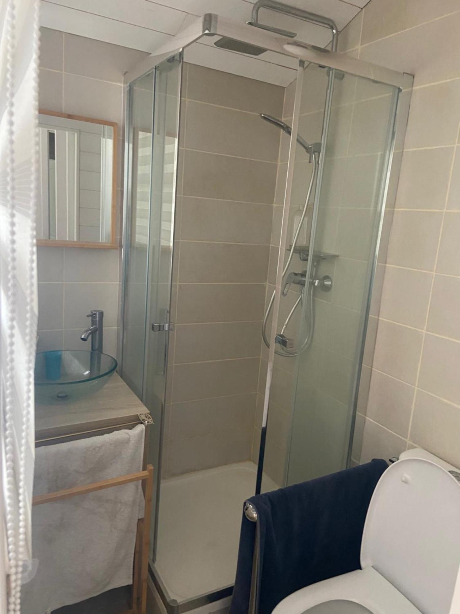 Homestay Plim Cie 2 Chambres, Sde A L'etage *
